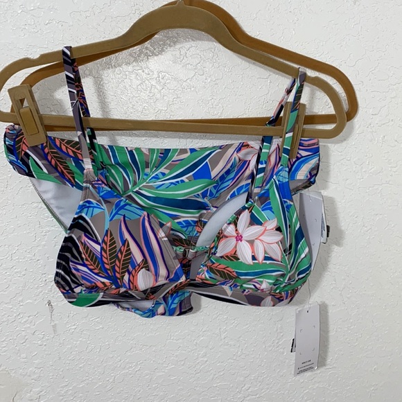 Hurley Other - Hurley floral bikini